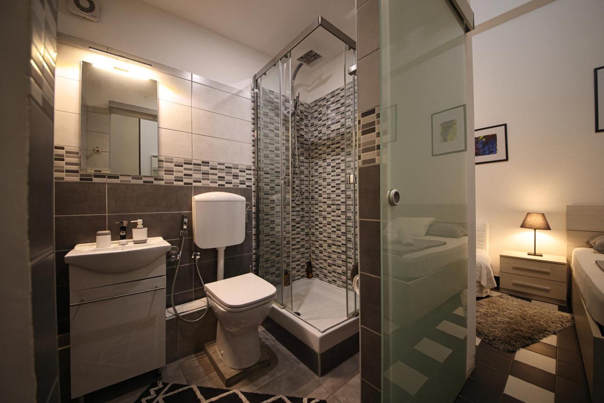 Nik Rooms Cenova Dış mekan fotoğraf