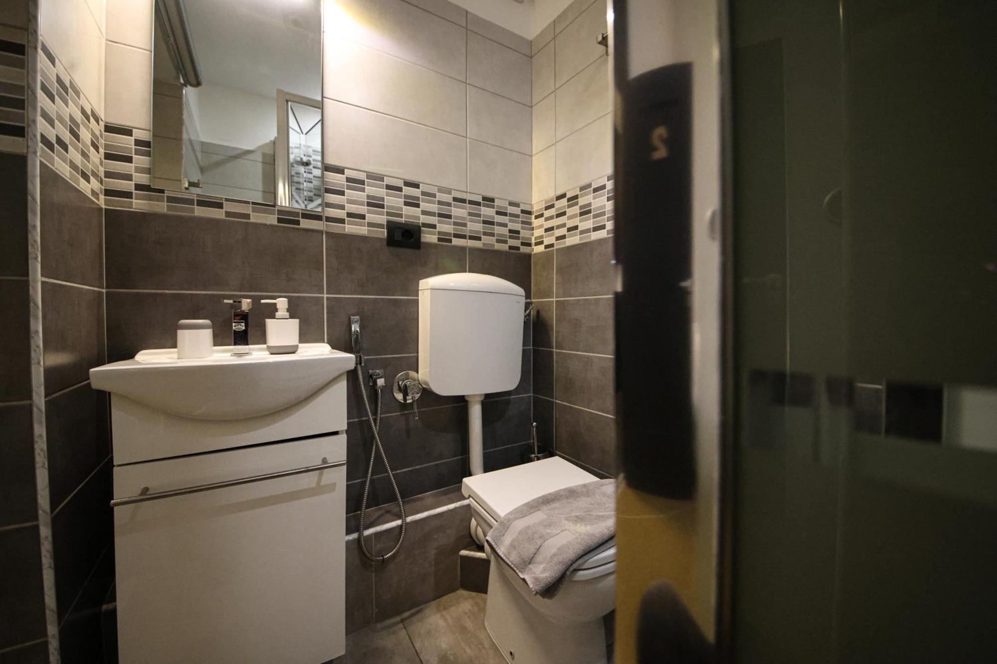 Nik Rooms Cenova Dış mekan fotoğraf