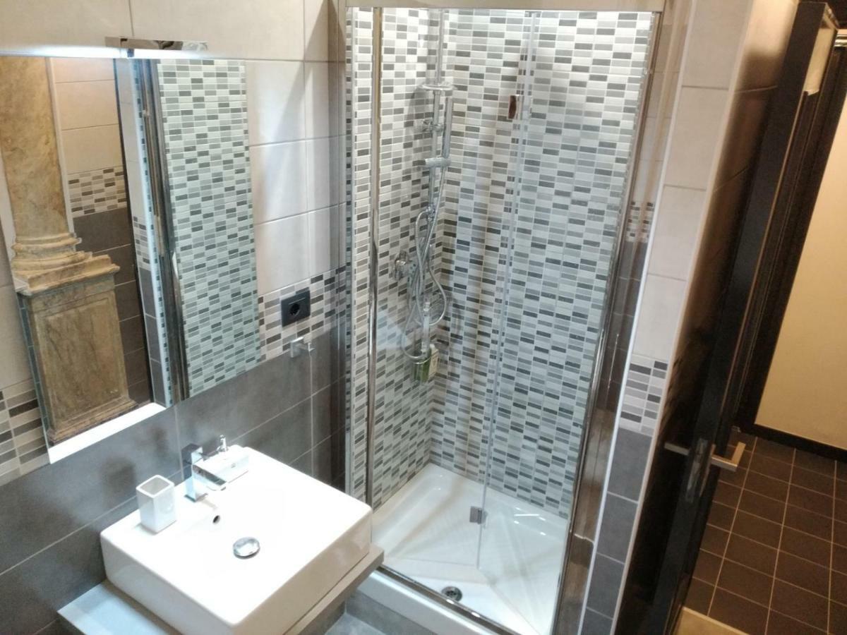 Nik Rooms Cenova Dış mekan fotoğraf